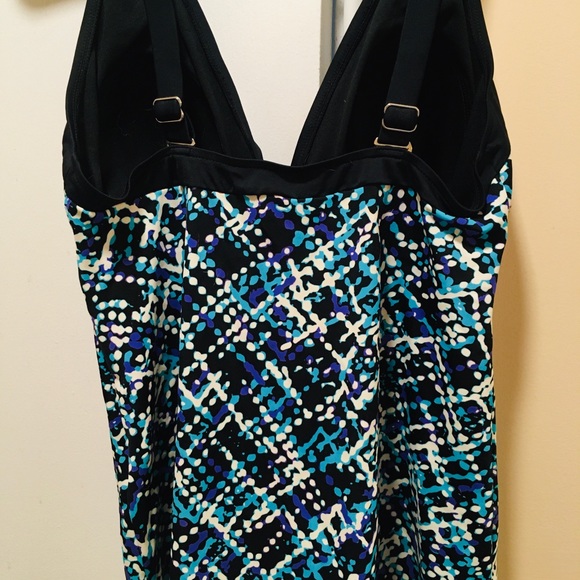 Tankini - Picture 2 of 5